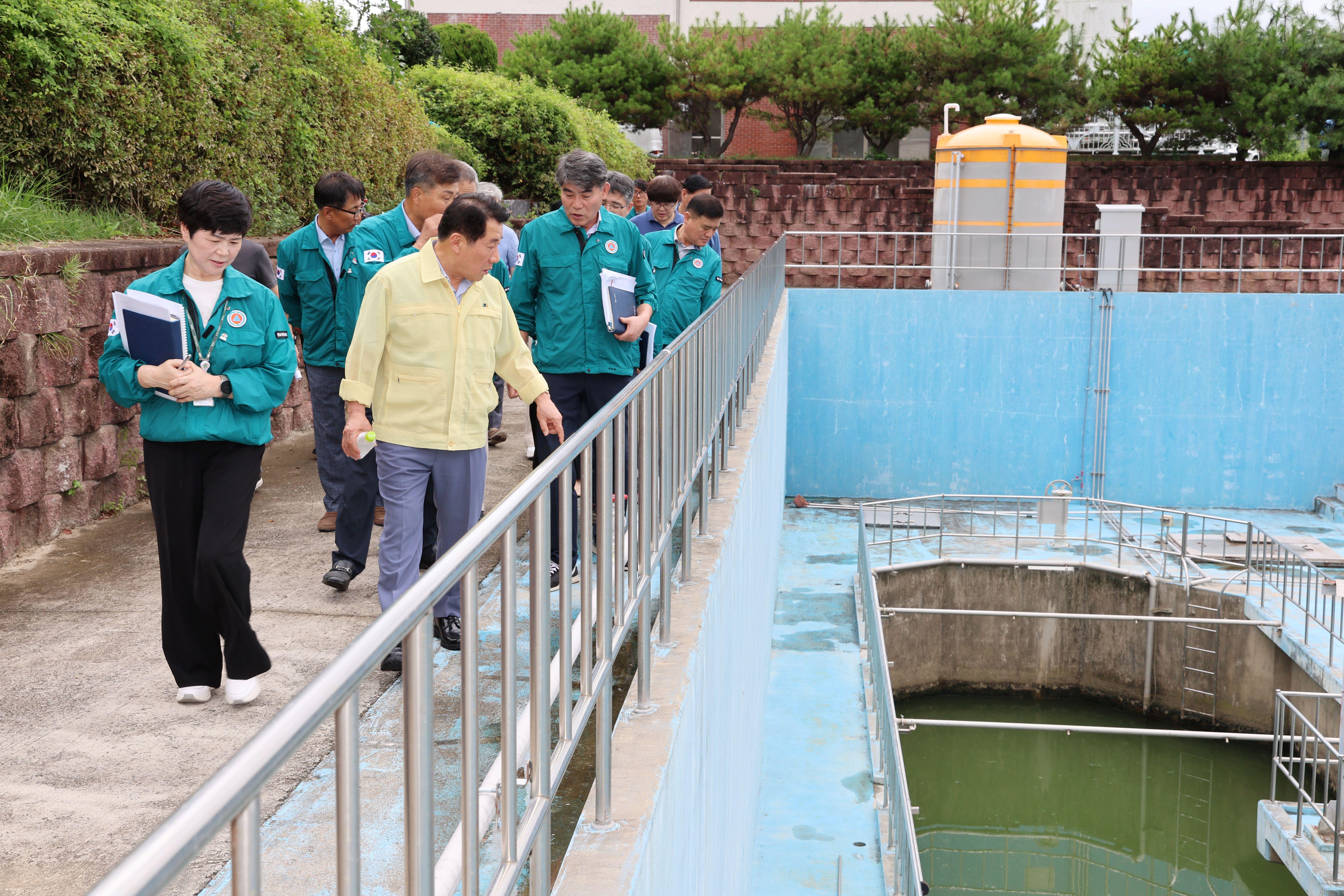 “시민 안심할 수 있는 안전한 물 공급 최선”(2025. 9. 1. 신도시 취수장과 정수장) 